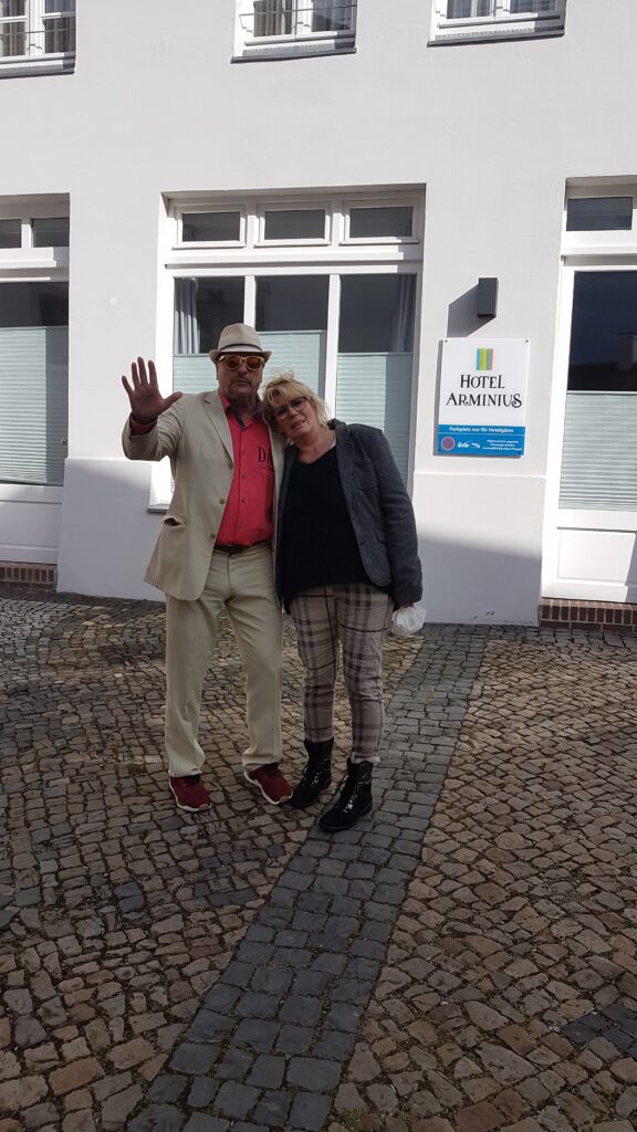 20210319 145908 576x1024