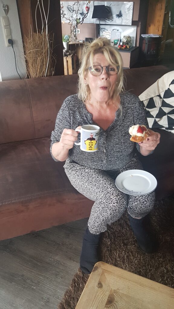 20210513 161139 576x1024