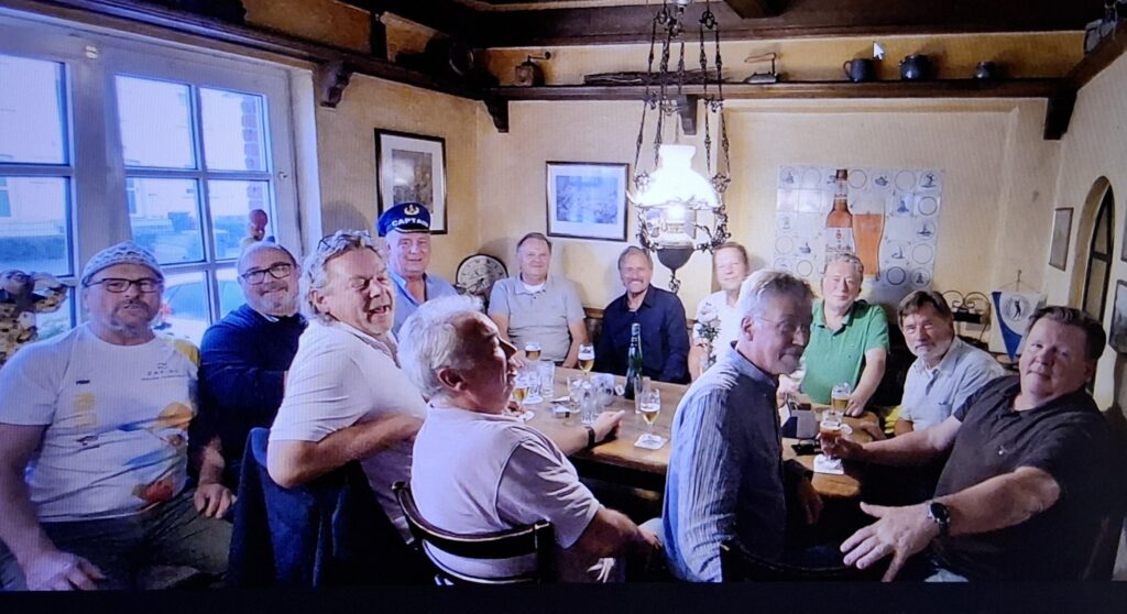 20250424 172344 1024x558