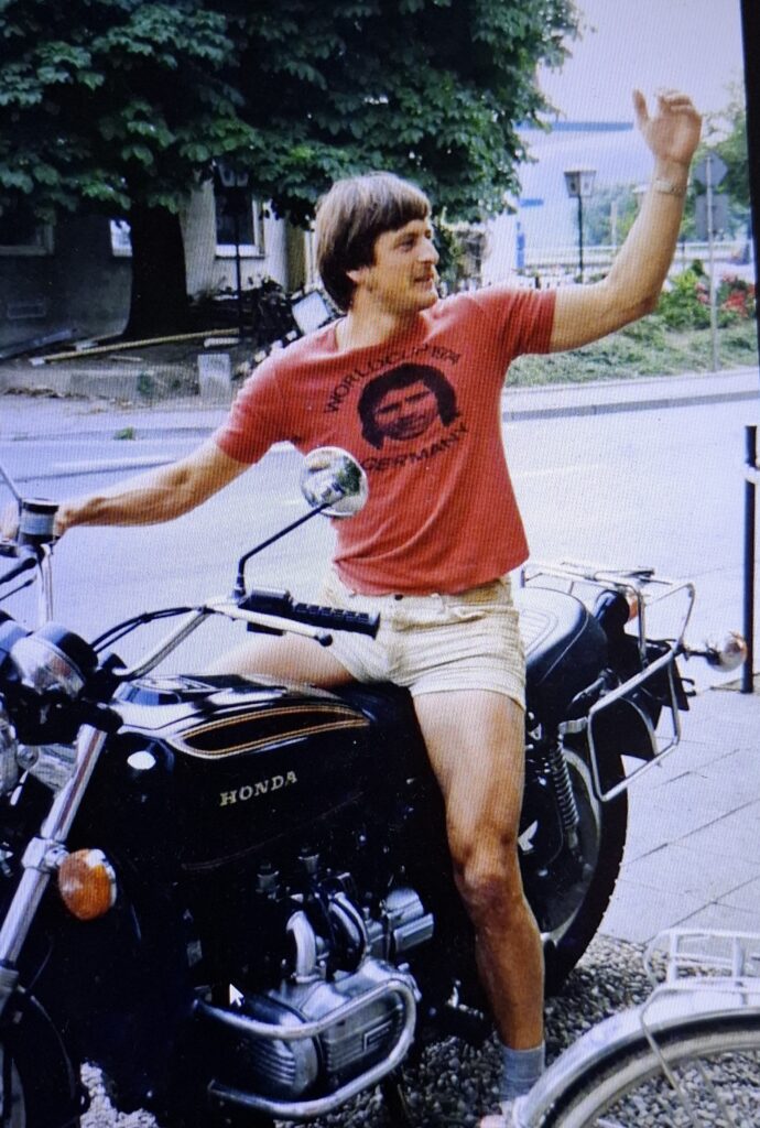 20250622 100619 690x1024