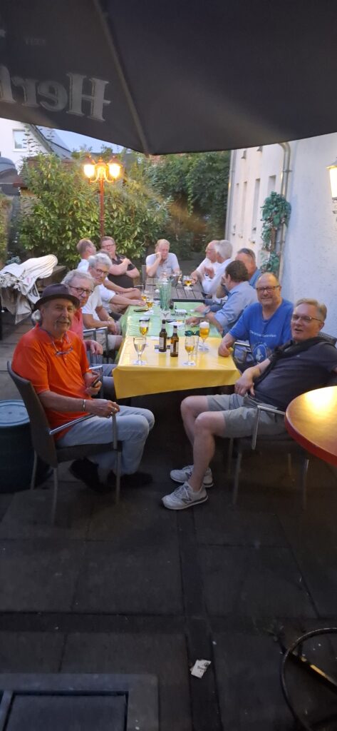 20250812 211712 473x1024